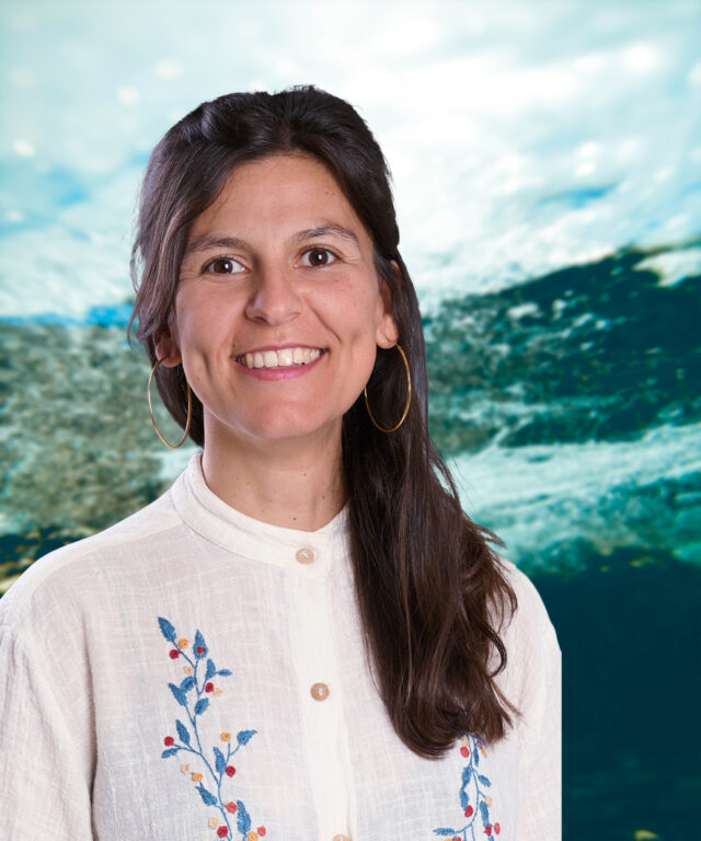 Clean Employees Maria Dominguez MAD